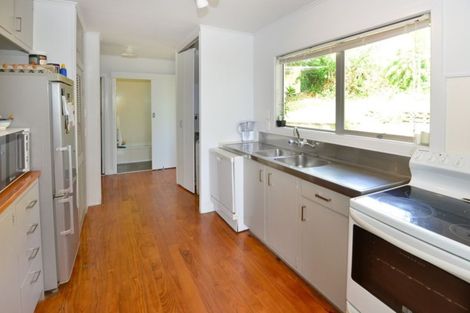Photo of property in 12 Kauri Road, Stanmore Bay, Whangaparaoa, 0932