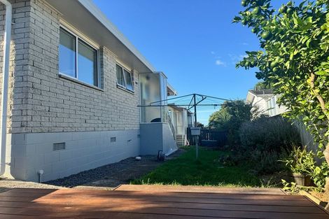 Photo of property in 2/42 Matua Road, Matua, Tauranga, 3110