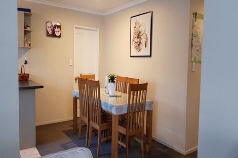 Photo of property in 10 Ali Place, Ranui, Auckland, 0612