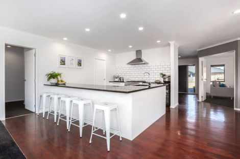 Photo of property in 120 Endeavour Drive, Whitby, Porirua, 5024