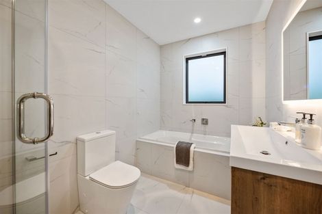 Photo of property in 4 Whale Bay Rise, Gulf Harbour, 0930