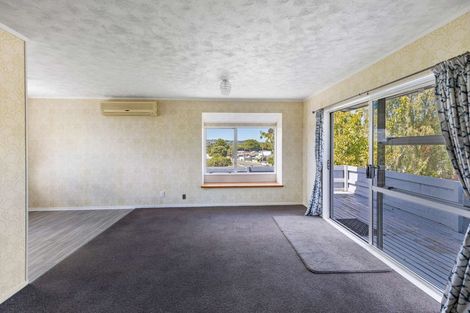 Photo of property in 2 Parkdale Drive, Aramoho, Whanganui, 4500