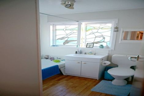 Photo of property in 1/18 Fowler Street, Northcote, Auckland, 0627