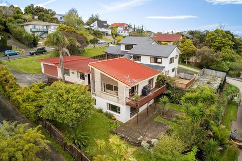 Photo of property in 15 Montclair Rise, Browns Bay, Auckland, 0630