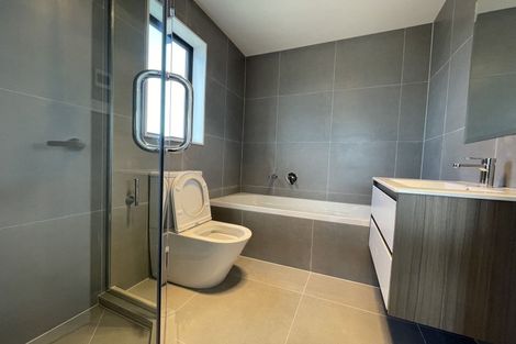 Photo of property in 1/11 Oteha Valley Road, Northcross, Auckland, 0632