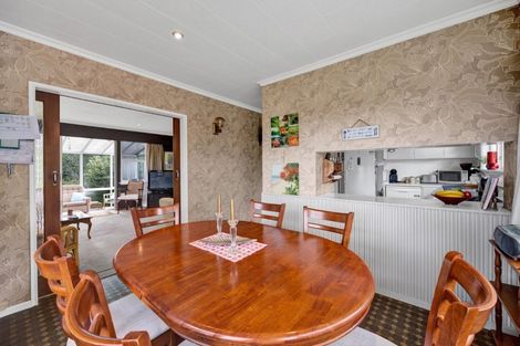 Photo of property in 2a Kendal Place, Merrilands, New Plymouth, 4312