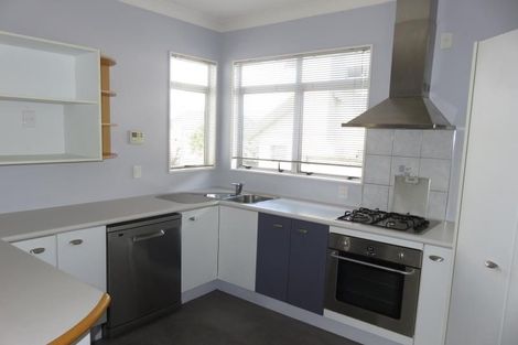 Photo of property in 10 Chippenham Grove, Churton Park, Wellington, 6037