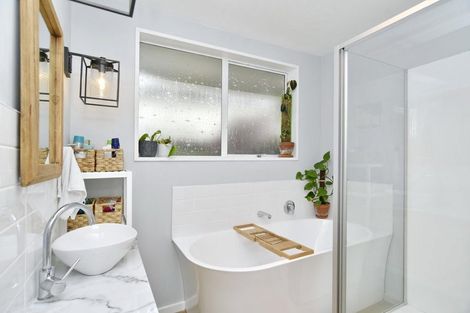 Photo of property in 2/144 Main North Road, Papanui, Christchurch, 8052