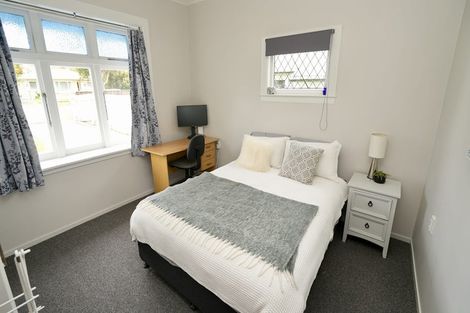 Photo of property in 43 College Street, Awapuni, Palmerston North, 4412