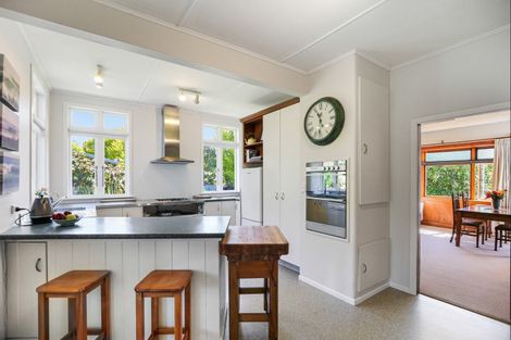 Photo of property in 83 Queenwood Road, Levin, 5510