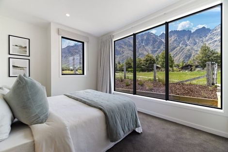 Photo of property in 13 Taurus Lane, Jacks Point, 9371