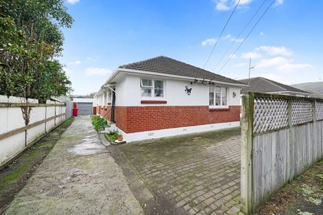 Photo of property in 1b Bush Grove, Trentham, Upper Hutt, 5018