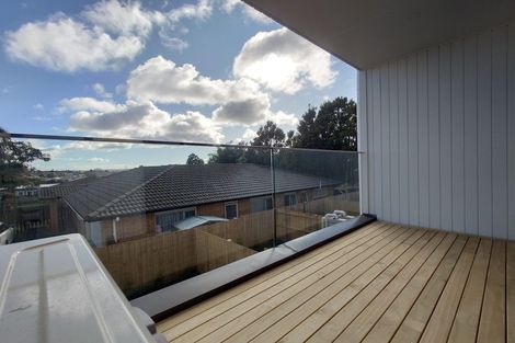 Photo of property in 6/113 Te Atatu Road, Te Atatu South, Auckland, 0610