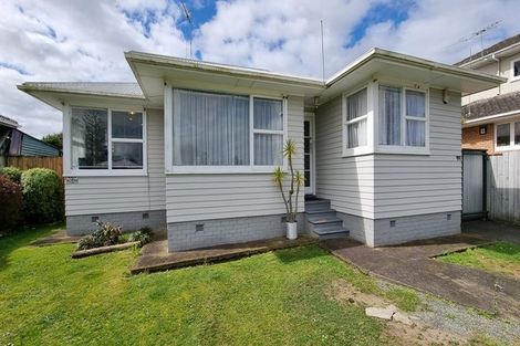 Photo of property in 42 Edinburgh Avenue, Rosehill, Papakura, 2113