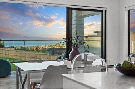 Photo of property in 72 Vaughans Road, Long Bay, Albany, 0792