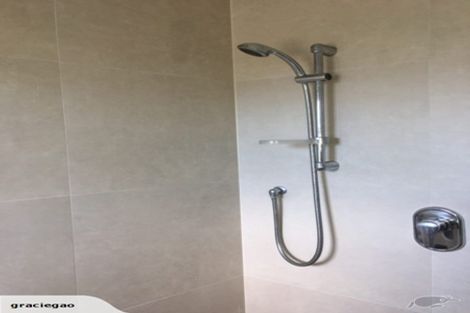 Photo of property in 2/58 Taharoto Road, Takapuna, Auckland, 0622