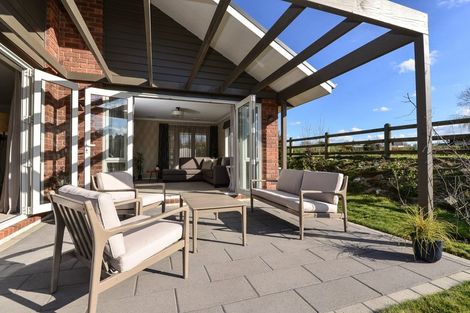 Photo of property in 18 Mahy Way, Leamington, Cambridge, 3432