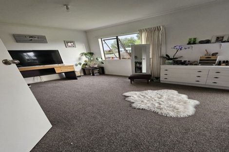 Photo of property in 16 Malcolm Street, Martinborough, 5711