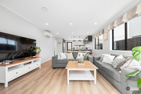 Photo of property in 11 Desert Gold Lane, Wallaceville, Upper Hutt, 5018