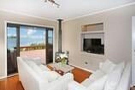 Photo of property in 4 First Avenue, Glenbrook, Waiuku, 2681