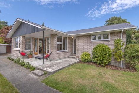 Photo of property in 14 Yardley Street, Avonhead, Christchurch, 8042