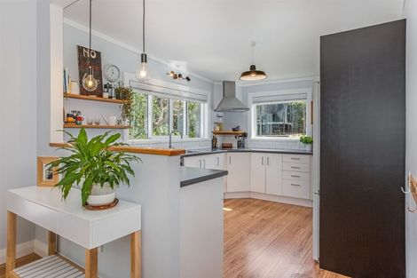 Photo of property in 6 Bay Drive, Titahi Bay, Porirua, 5022