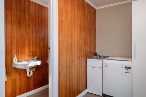 Photo of property in 40 De Lautour Road, Inner Kaiti, Gisborne, 4010