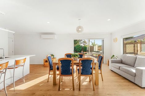 Photo of property in 34 Butterworth Crescent, Papamoa Beach, Papamoa, 3118