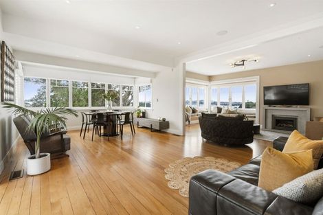 Photo of property in 46 Seaview Avenue, Northcote, Auckland, 0627