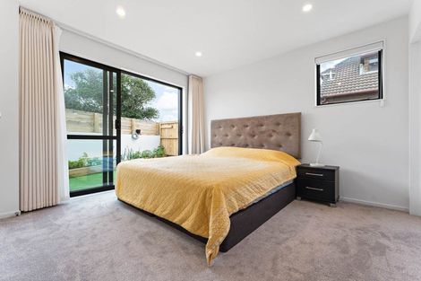 Photo of property in 1/258 Lake Road, Hauraki, Auckland, 0622