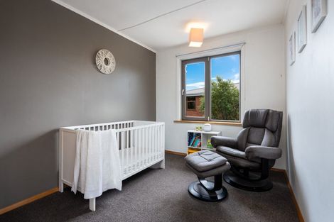 Photo of property in 50 Elwyn Crescent, Green Island, Dunedin, 9018