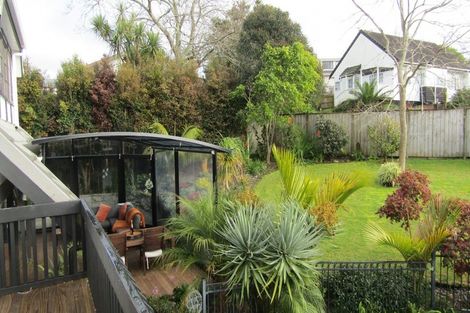 Photo of property in 5a Paparoa Road, Cockle Bay, Auckland, 2014