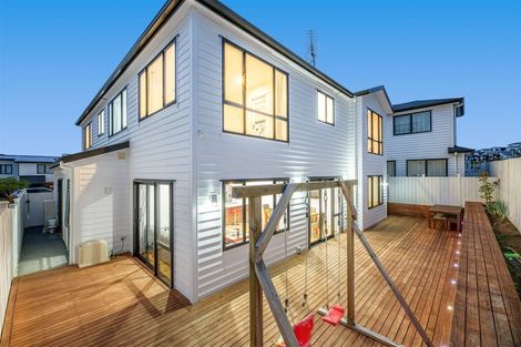 Photo of property in 19 Bight Road, Long Bay, Auckland, 0630