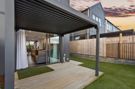 Photo of property in 102 Tarapuka Road, Westgate, Auckland, 0814