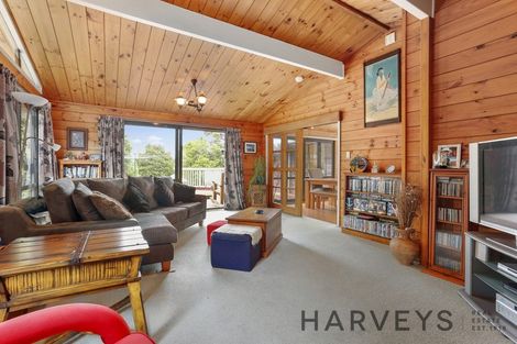 Photo of property in 192 Mountain Road, Henderson Valley, Auckland, 0612
