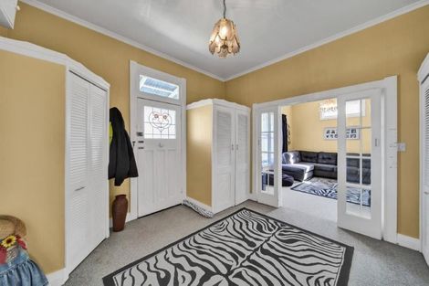 Photo of property in 30 Collins Street, Hawera, 4610