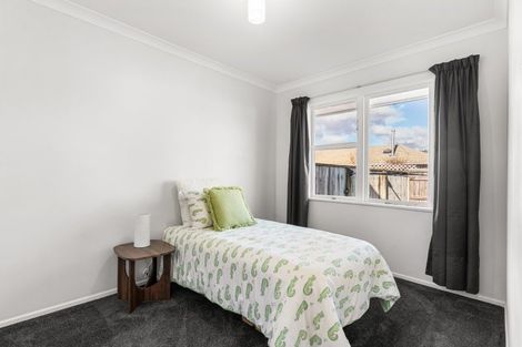Photo of property in 20 Parera Grove, Heretaunga, Upper Hutt, 5018