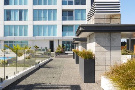 Photo of property in Sentinel Apartments, 1305/3 Northcroft Street, Takapuna, Auckland, 0622