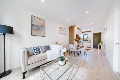 Photo of property in 9b Pukeroa Place, Papakura, 2110