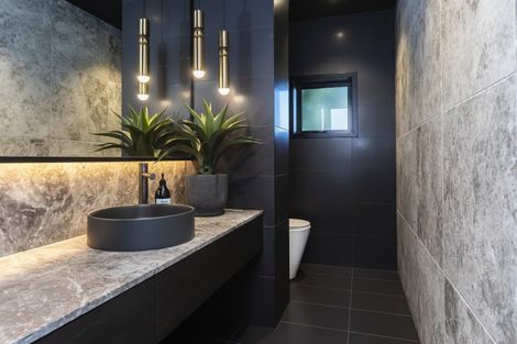 Photo of property in 293 Cannon Hill Crescent, Mount Pleasant, Christchurch, 8081