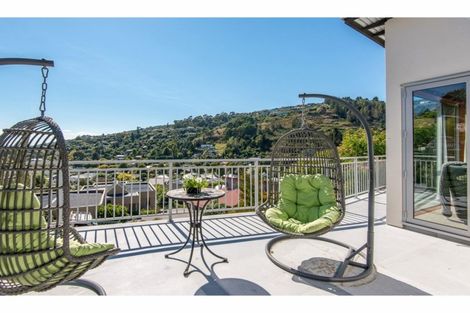 Photo of property in 5 Emerald Lane, Cashmere, Christchurch, 8022