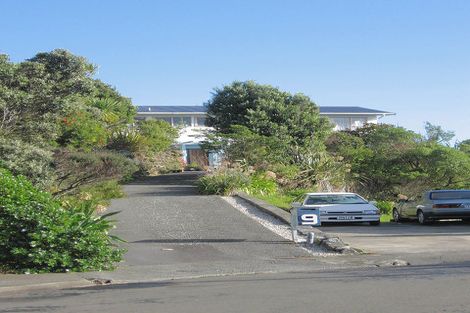 Photo of property in 9 Crown Hill, Titahi Bay, Porirua, 5022
