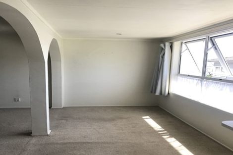 Photo of property in 2/162 Coronation Road, Hillcrest, Auckland, 0627