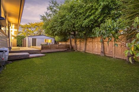 Photo of property in 1/60 Selwyn Crescent, Forrest Hill, Auckland, 0620