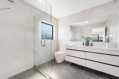 Photo of property in 48 Eighth View Avenue, Beachlands, Auckland, 2018