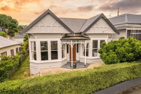 Photo of property in 10 Whitby Street, Mornington, Dunedin, 9011