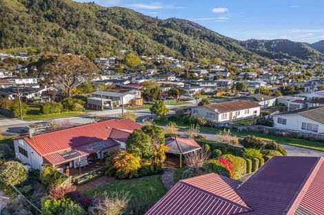 Photo of property in 2 Victoria Close, Picton, 7220