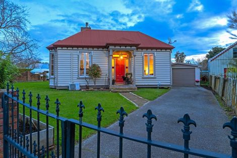 Photo of property in 102 Atawhai Road, Fitzherbert, Palmerston North, 4410