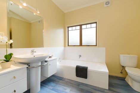 Photo of property in 41 Fitchett Street, Palmerston North, 4410