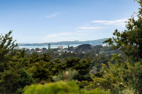 Photo of property in 7 Hume Drive, Hillcrest, Auckland, 0627